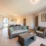 Le Coeur Du Coq Duplex By Interhome Apartament *