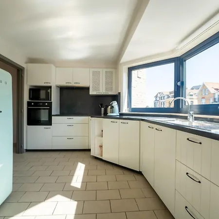 Apartment Le Coeur Du Coq Duplex By Interhome